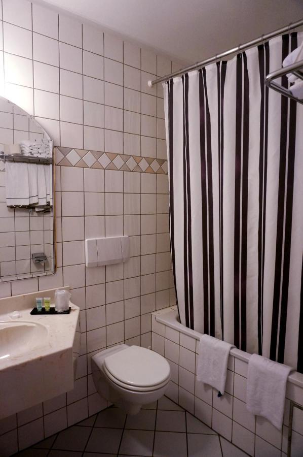 Hotel Du Roy Bouillon Luaran gambar
