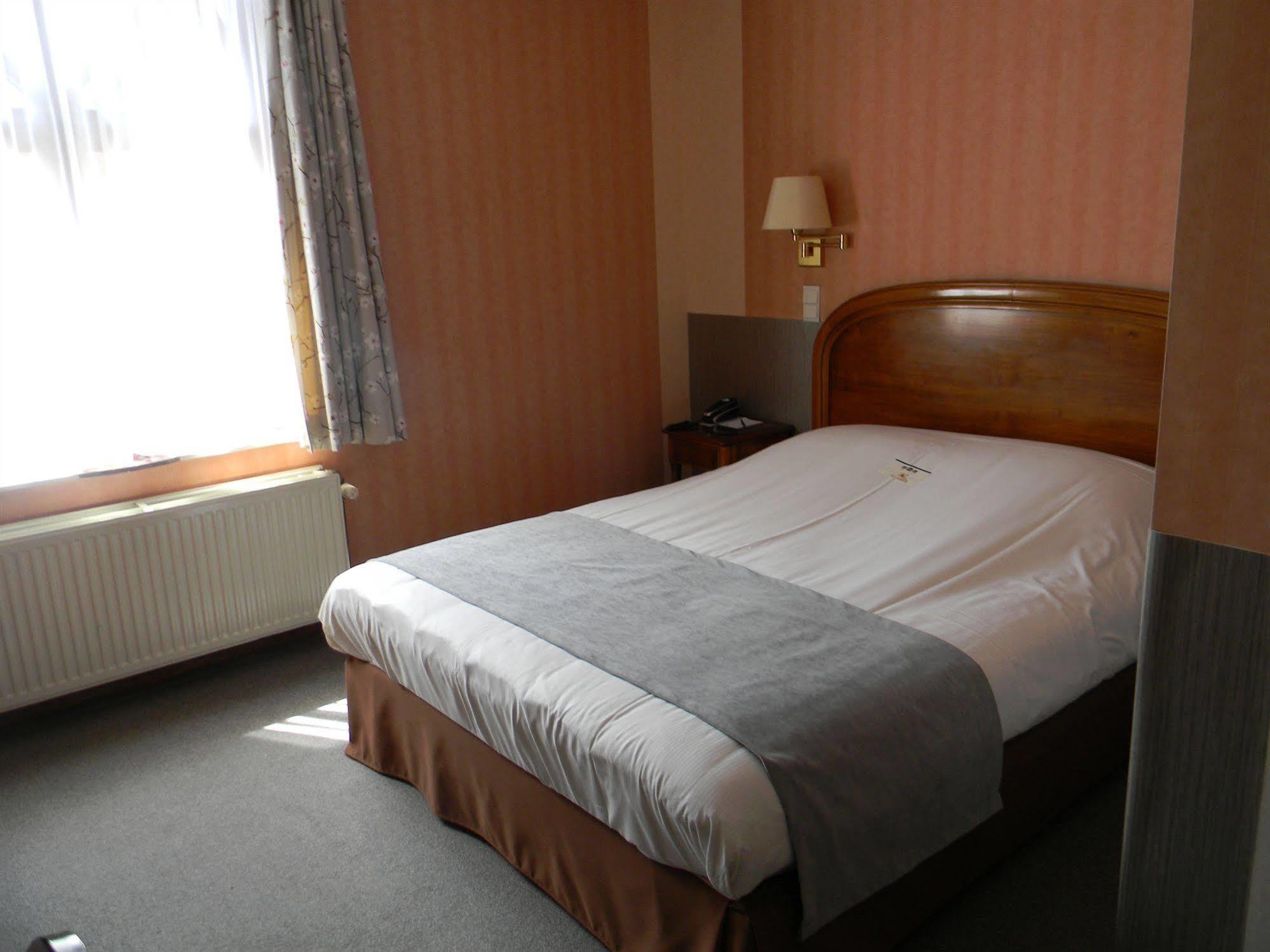Hotel Du Roy Bouillon Luaran gambar