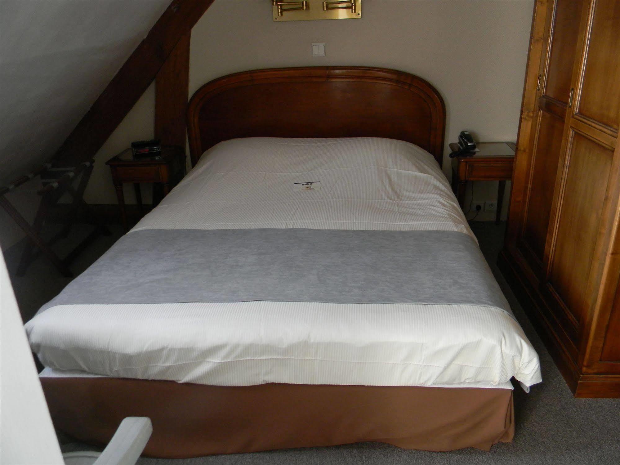 Hotel Du Roy Bouillon Luaran gambar